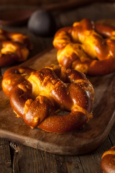 Cheesy German Soft Pretzels — Stock Photo, Image