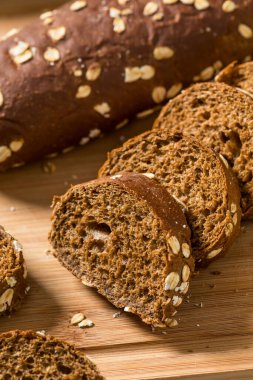 Tuzlu tereyağlı ev yapımı Buğday Kahverengi Ekmek