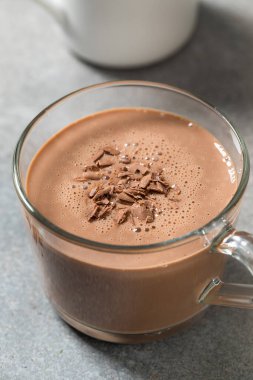 Tatlı Sıcak Çikolatalı Eggnog Bardakta Punch