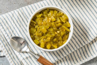 Organik Dilimlenmiş Kapaklı Biberler Birlikte Pişirmeye Hazır