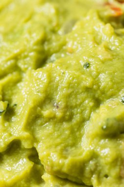 Ev yapımı Meksika Avokado Guacamole ile Tortilla Chips