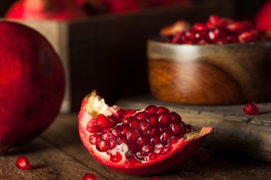 Ham organik kırmızı nar