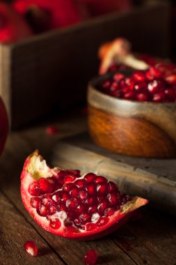 Ham organik kırmızı nar