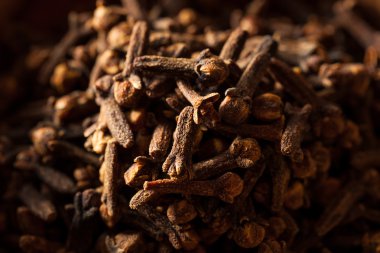 Ham kahverengi organik karanfil