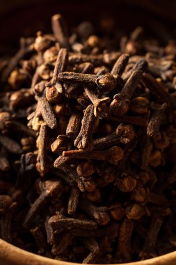 Ham kahverengi organik karanfil