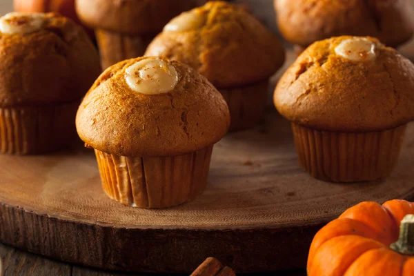 Zelfgemaakte Pumpkin Spice Muffins — Stockfoto