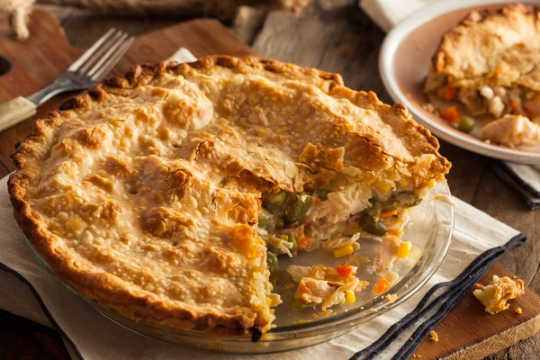 Stevige zelfgemaakte kip Pot Pie — Stockfoto