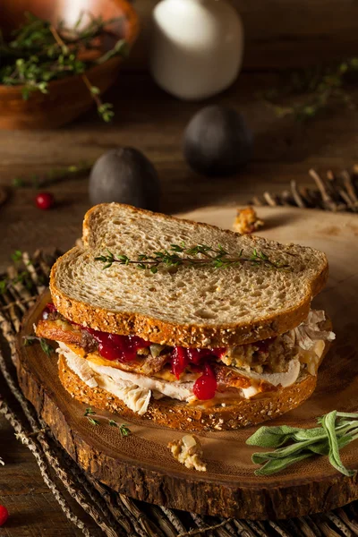 Domácí zbytkových díkůvzdání Sandwich — Stock fotografie