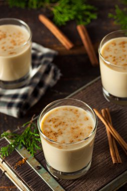 Soğuk ferahlatıcı içki içecek