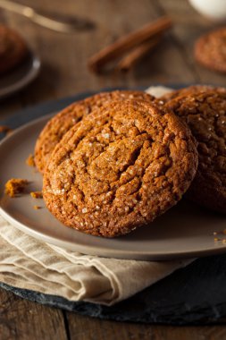 Sıcak ev yapımı Gingersnap kurabiye