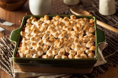 Ev yapımı tatlı patates güveç