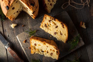 Ev yapımı Noel bile Panettone ekmek