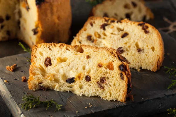 Ev yapımı Noel bile Panettone ekmek — Stok fotoğraf