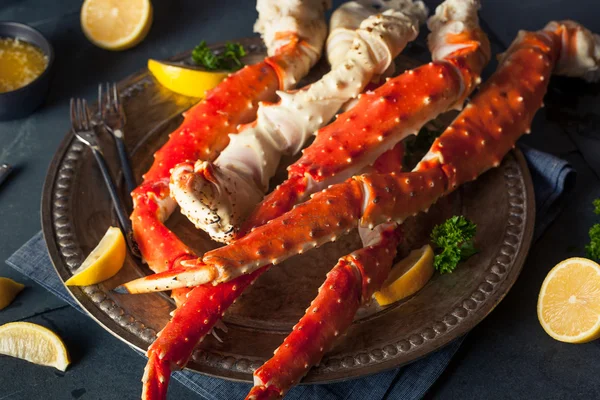 Főtt szerves alaszkai King Crab láb — Stock Fotó