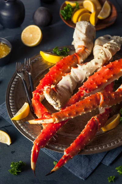 Főtt szerves alaszkai King Crab láb — Stock Fotó