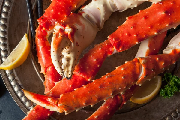 Főtt szerves alaszkai King Crab láb — Stock Fotó