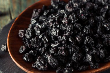 Sağlıklı ham kuru yaban mersini