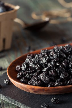 Sağlıklı ham kuru yaban mersini