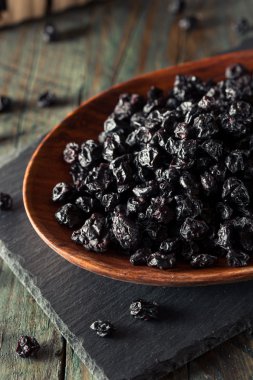 Sağlıklı ham kuru yaban mersini