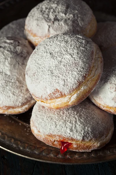 Hemgjord sockerhaltiga Paczki Donut — Stockfoto