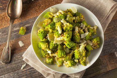 Organik yeşil pişmiş Romanesco