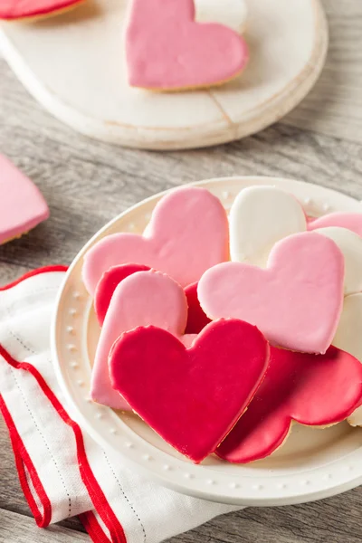 Herzförmige Valentinstag Zuckerkekse — Stockfoto