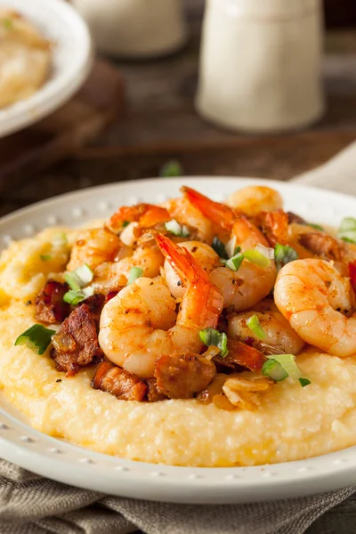Homemade Shrimp and Grits — Stock Photo, Image