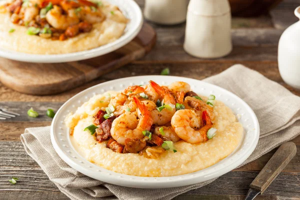 Homemade Shrimp and Grits — Stock Photo, Image