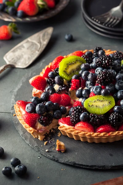 Homemade Key Lime Fruit Tart — Stock Photo, Image