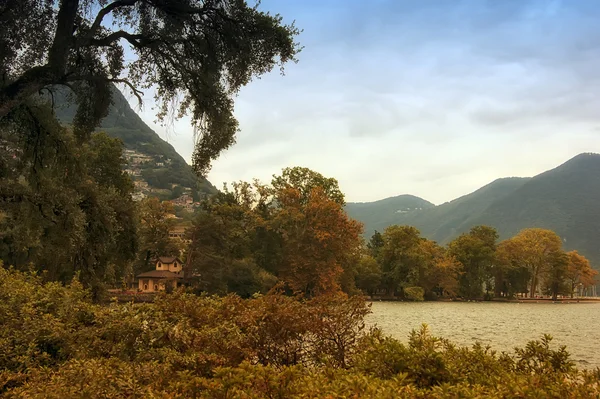 Vista sul lago di Lugano . — Foto Stock