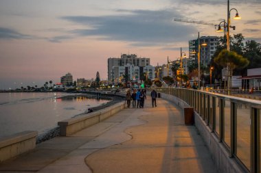 Larnaca Piale Pashia, kış akşamı.