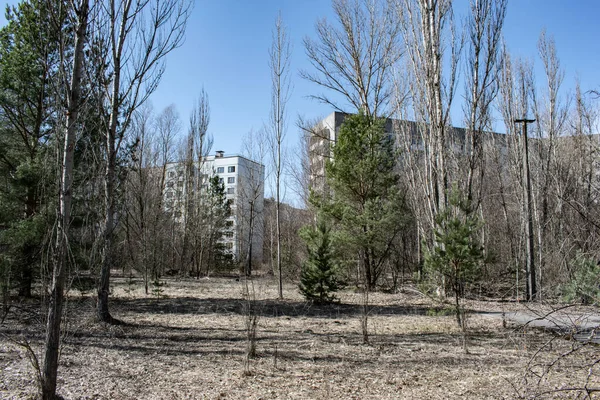 Εγκαταλελειμμένη Πολυκατοικία Στην Πόλη Pripyat Του Τσερνομπίλ — Φωτογραφία Αρχείου