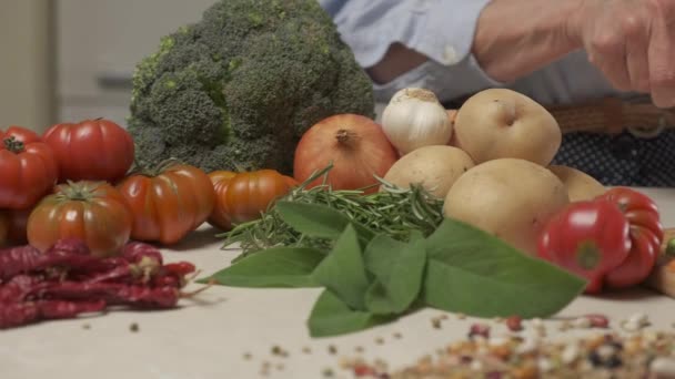 Woman Cutting Vegetables Zucchini Mediterranean Diet Food Vegan Vegetarian Meal — Vídeo de Stock