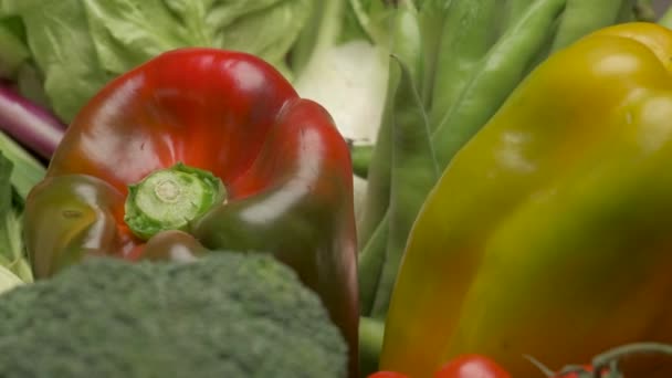 Citrouille Longue Orange Tournant Sur Fond Bois Alimentation Méditerranéenne Agriculture — Video