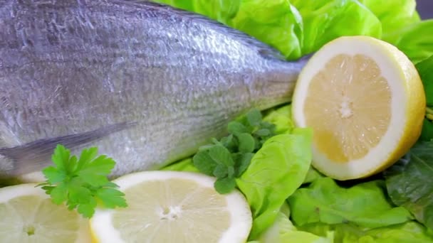 Raw Bream Fish Lemon Parsley Salad Restaurant Home Kitchen Smooth — Stockvideo