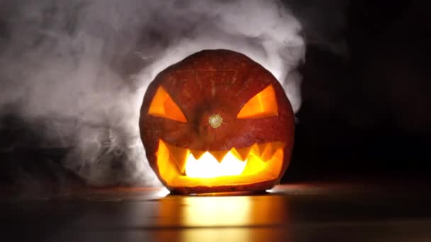 Halloween Espeluznante Calabaza Niebla Oscura — Vídeo de stock