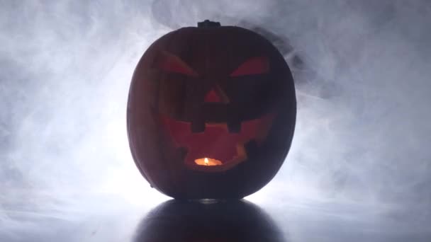 Halloween Espeluznante Calabaza Niebla Oscura — Vídeo de stock
