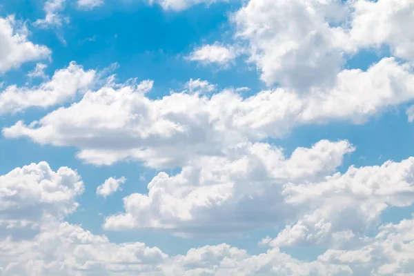 Obloha Modrá Obloha Mrak Bílá Pro Pozadí Krásný Horizont Obloha — Stock fotografie