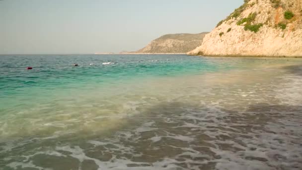 土耳其卡普塔海滩夏天土耳其的一个度假胜地 美丽的绿松石海滩 阳光灿烂 — 图库视频影像