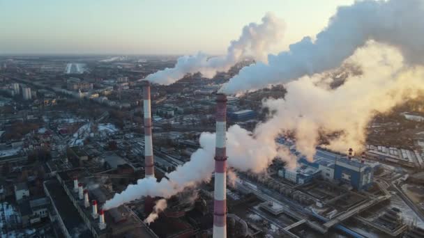 Sanayi Boruları Fabrika Kirliliği Atmosferi Baca Bacası Egzoz Gazları Endüstri — Stok video