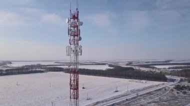 Telekomünikasyon kulesi 5G, Dijital kablosuz anten bağlantı sistemi. Kırsal kesimde iletişim sistemlerinin geliştirilmesi.