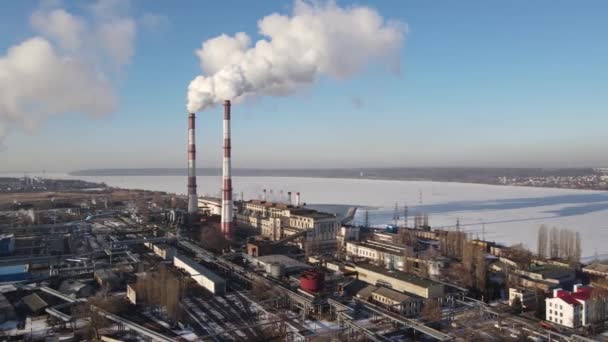 Luchtfoto Van Industriële Zone Met Fabrieksmissie Van Koolstof Gas Rook — Stockvideo