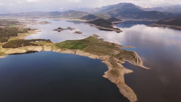 Luftaufnahme des Karacaoren Stausees in der Provinz Antalya, Türkei — Stockvideo