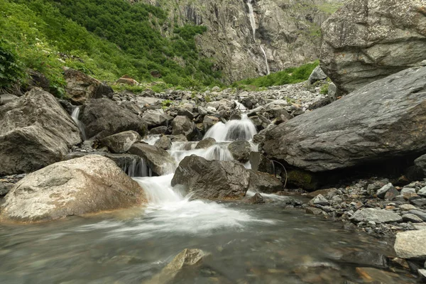 Hermoso Paisaje Río Montaña Rocas Agua Vista Naturaleza — Foto de Stock