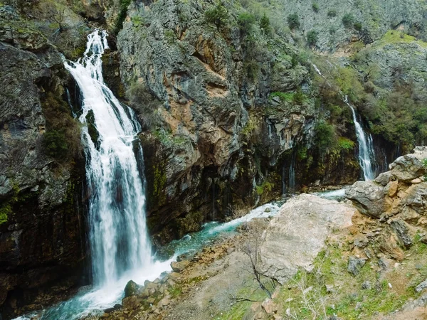 Cataratas Kapuzbasi Parque Nacional Aladaglar Turquía — Foto de Stock