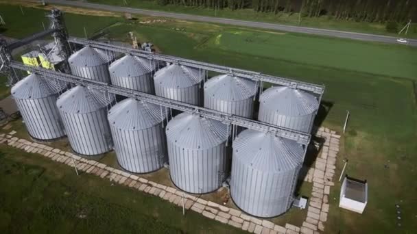 Silo systeem tanks, graanbak en lift — Stockvideo