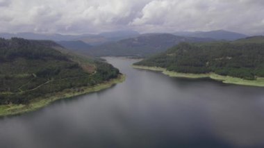 Antalya 'daki Karacaoren Baraj Gölü hava manzaralı
