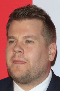 aktör James Corden