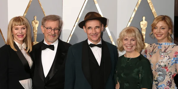 Kat Capshaw, Steven Spielberg, Mark Rylance — Stock Photo, Image