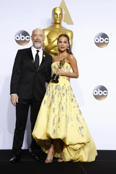 JK Simmons, Alicia Vikander — Fotografia de Stock